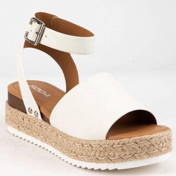 Best Seller! Best Closet! Soda White Espadrille Flatform Sandals Nu Shuz - Picture 5 of 9